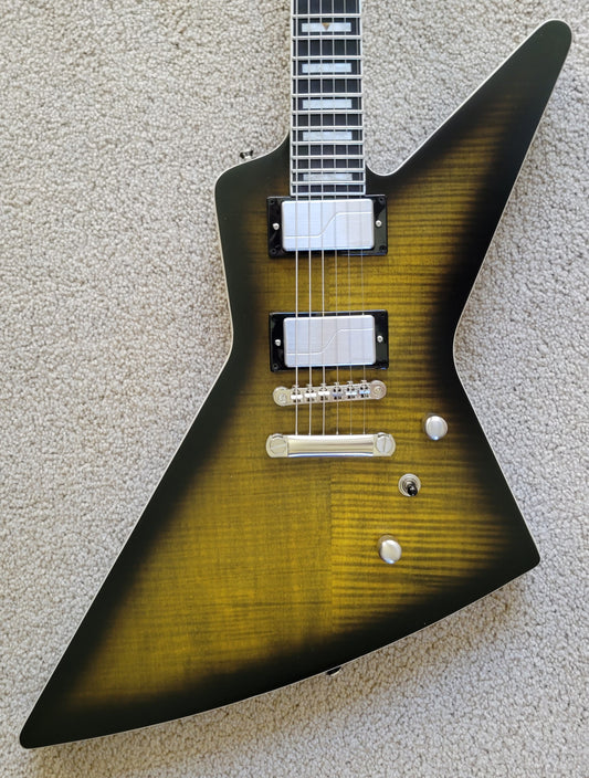 Epiphone Prophecy Extura Electric Guitar, Yellow Tiger Aged Gloss, New Gig Bag