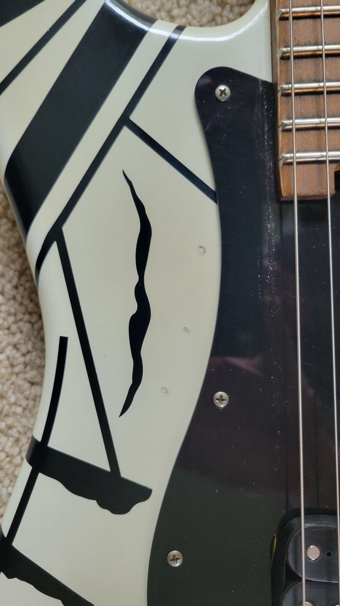 EVH Striped Series '78 Eruption Relic Electric Guitar, EVH Gig Bag