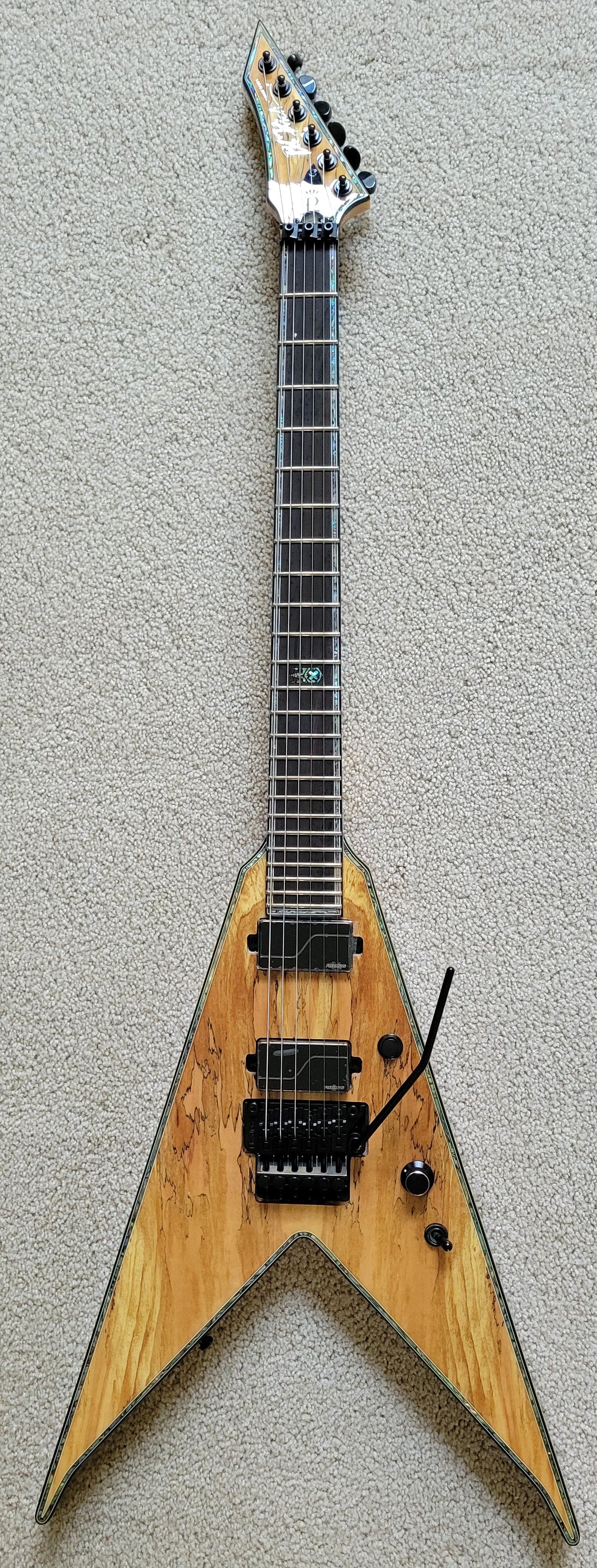 B.C. Rich JR-V Extreme Exotic Electric Guitar, Floyd Rose, Spalted Maple, NOS Hard Shell Case