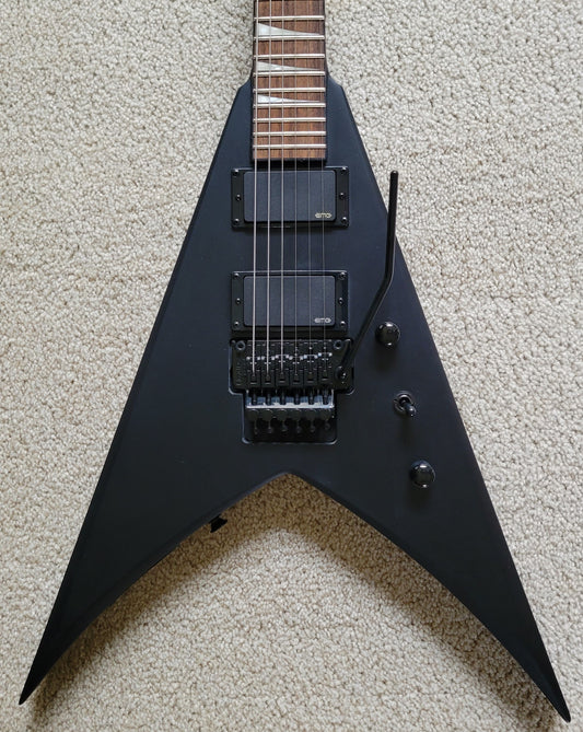 Jackson X Series KVXMG Electric Guitar, Satin Black, Floyd Rose, New Gig Bag