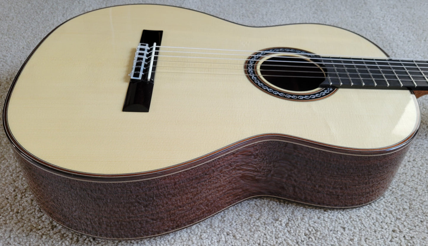 New Cordoba C10 SP Spanish Classical Traditional Acoustic Guitar, Polyfoam Case