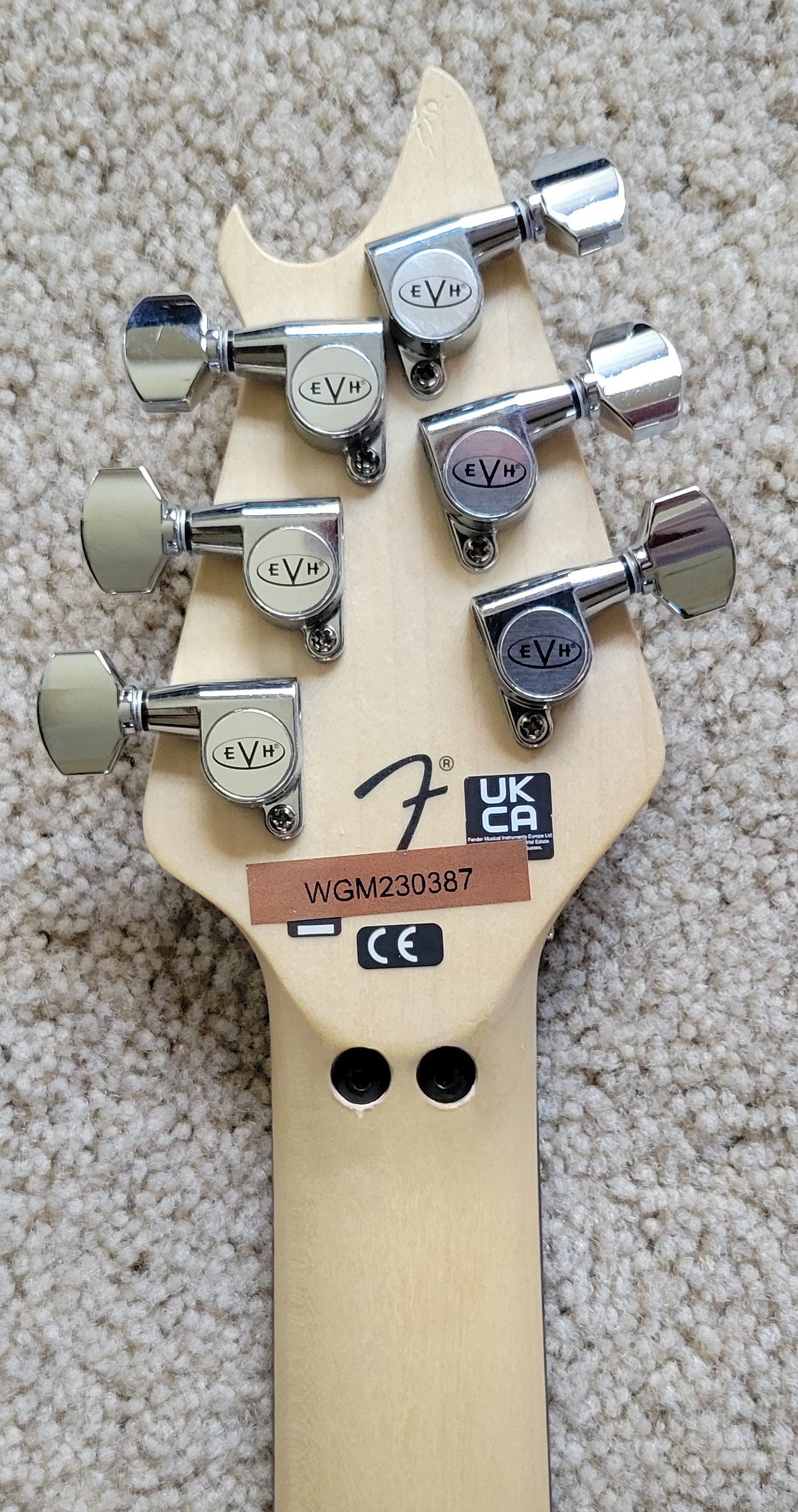EVH Wolfgang Special, Ebony Fingerboard, Ivory Finish, New Hard Shell Case