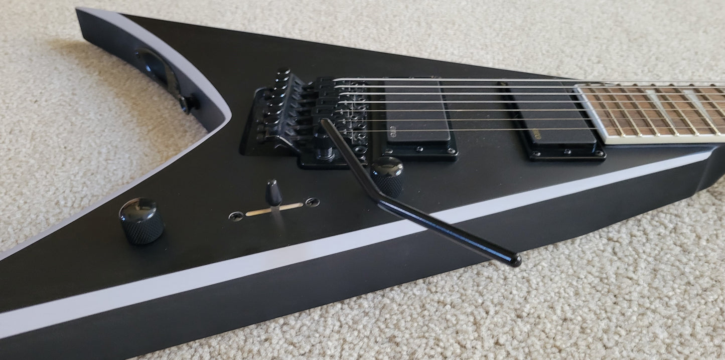 Jackson X Series King V KVX-MG7 Electric Guitar, Satin Black with Primer Gray Bevels, Gig Bag