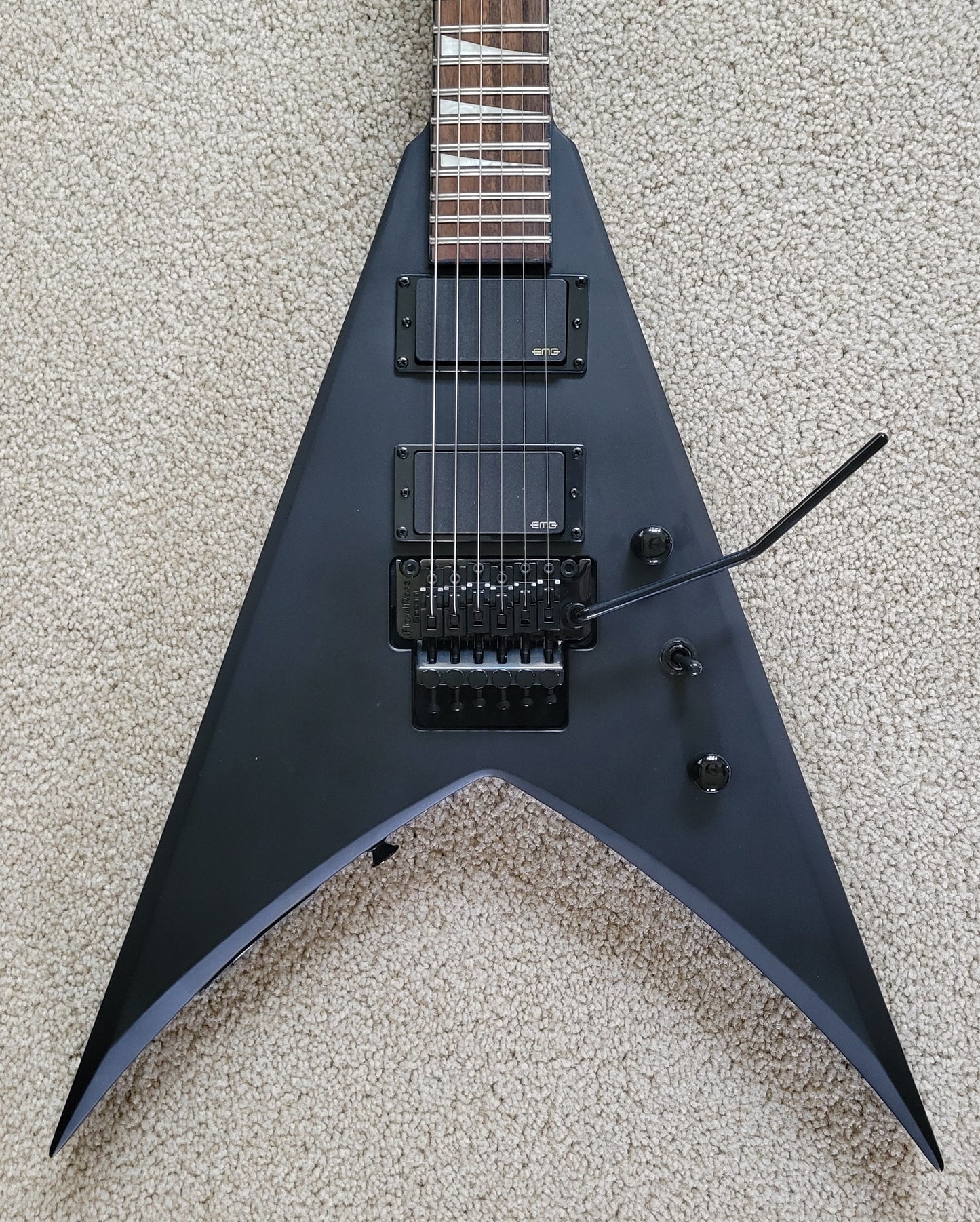 Jackson X Series King V KVXMG Electric Guitar, Satin Black, New Gig Bag