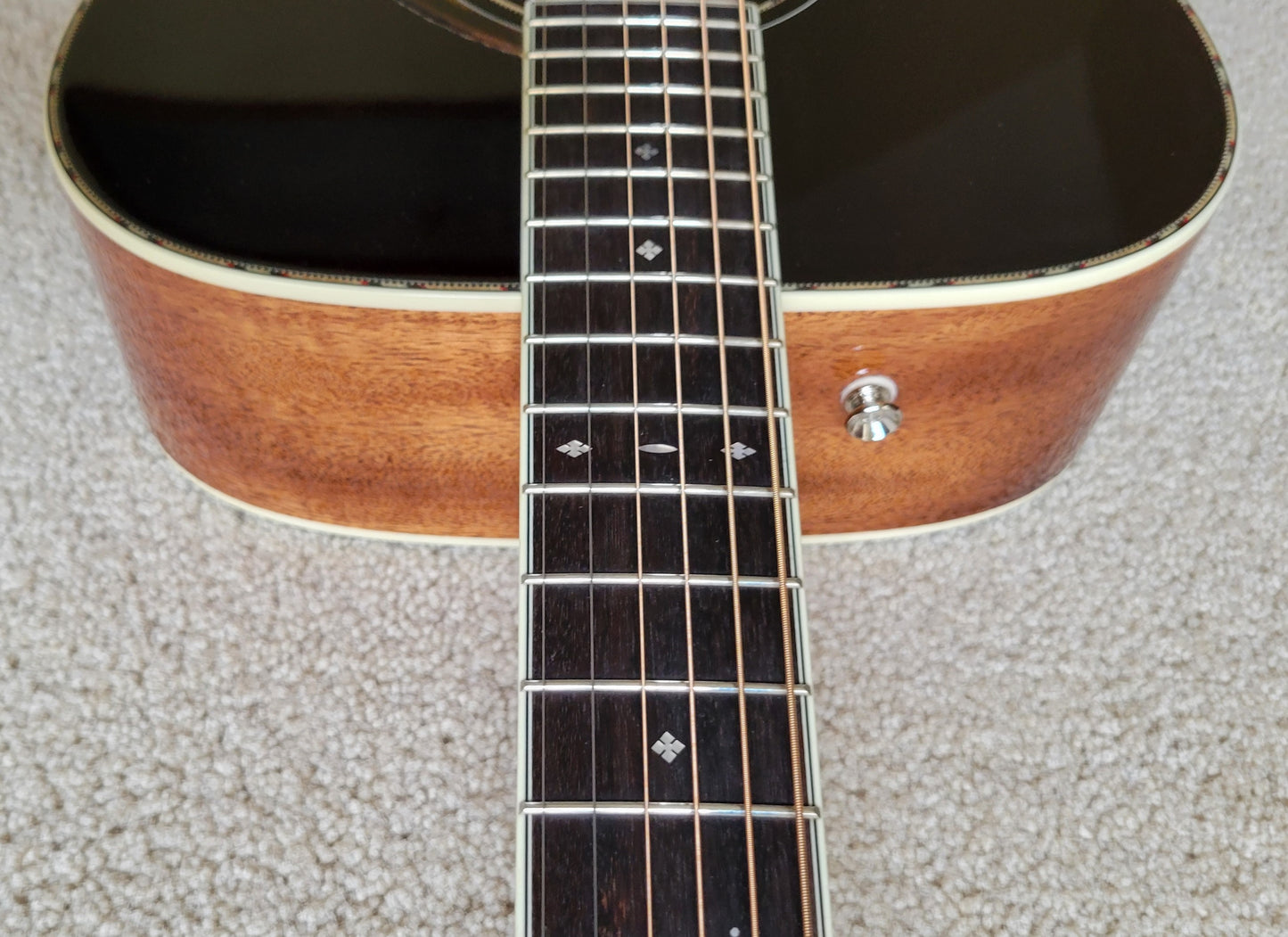 Fender Paramount PD-220E Dreadnought Acoustic Electric Guitar, 3-Color Vintage Sunburst, Hard Shell Case