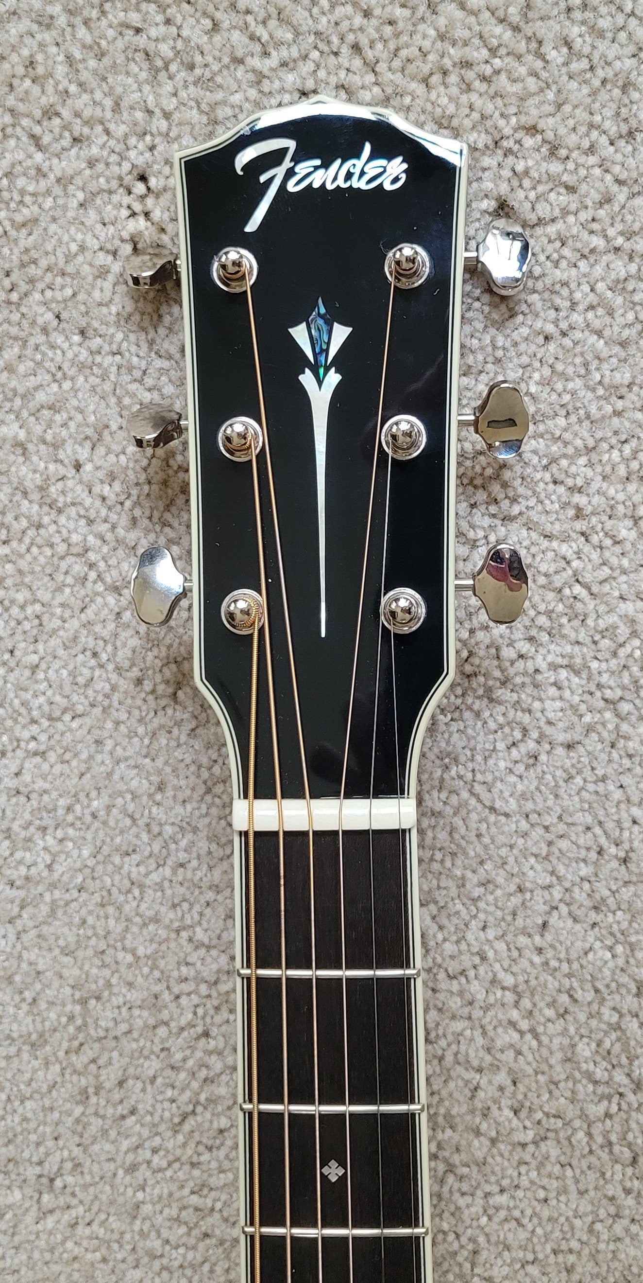 Fender Paramount PD-220E Dreadnought Acoustic Electric Guitar, 3-Color Vintage Sunburst, Hard Shell Case