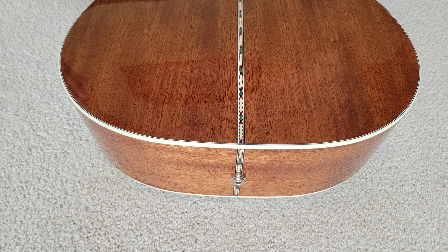 Fender Paramount PD-220E Dreadnought Acoustic Electric Guitar, 3-Color Vintage Sunburst, Hard Shell Case