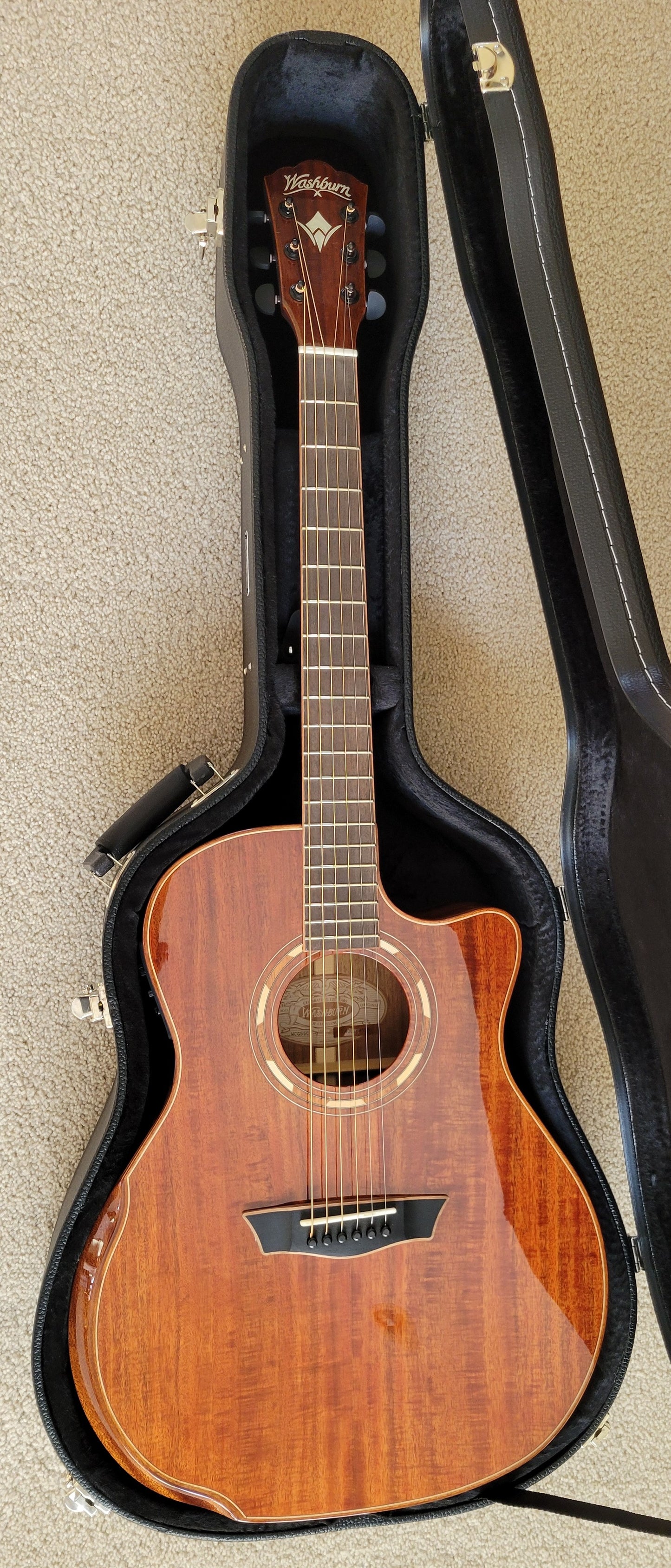 Washburn Comfort G55CE Koa Acoustic Electric Guitar, Natural Finish, Hard Shell Case