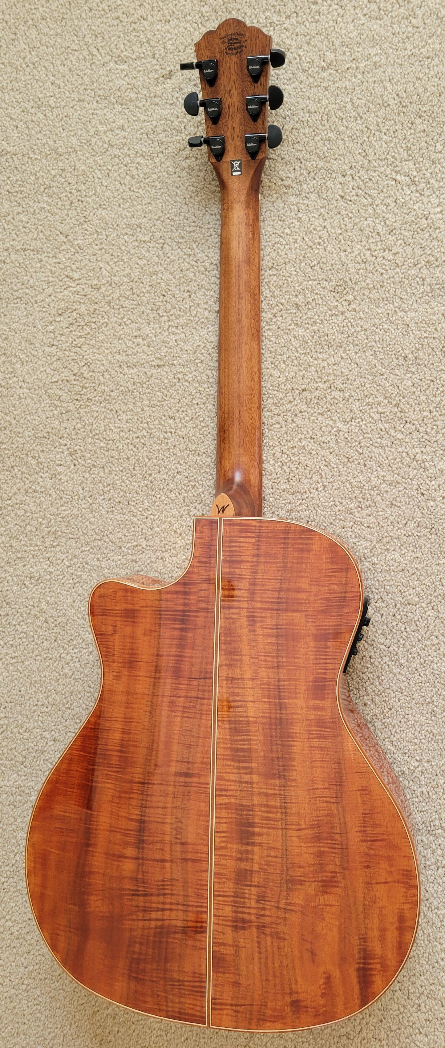 Washburn Comfort G55CE Koa Acoustic Electric Guitar, Natural Finish, Hard Shell Case