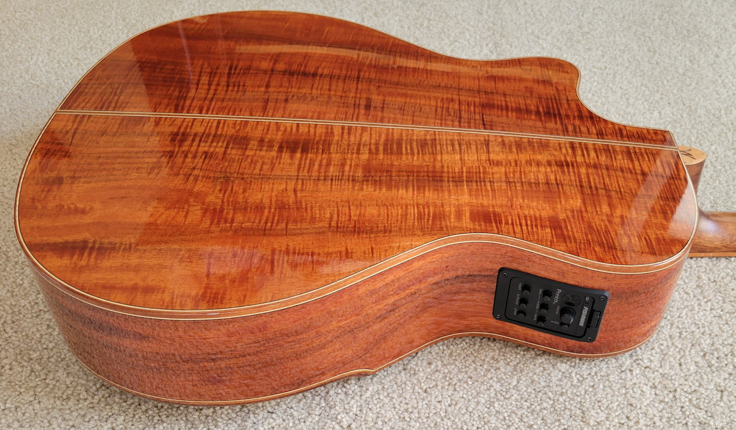 Washburn Comfort G55CE Koa Acoustic Electric Guitar, Natural Finish, Hard Shell Case
