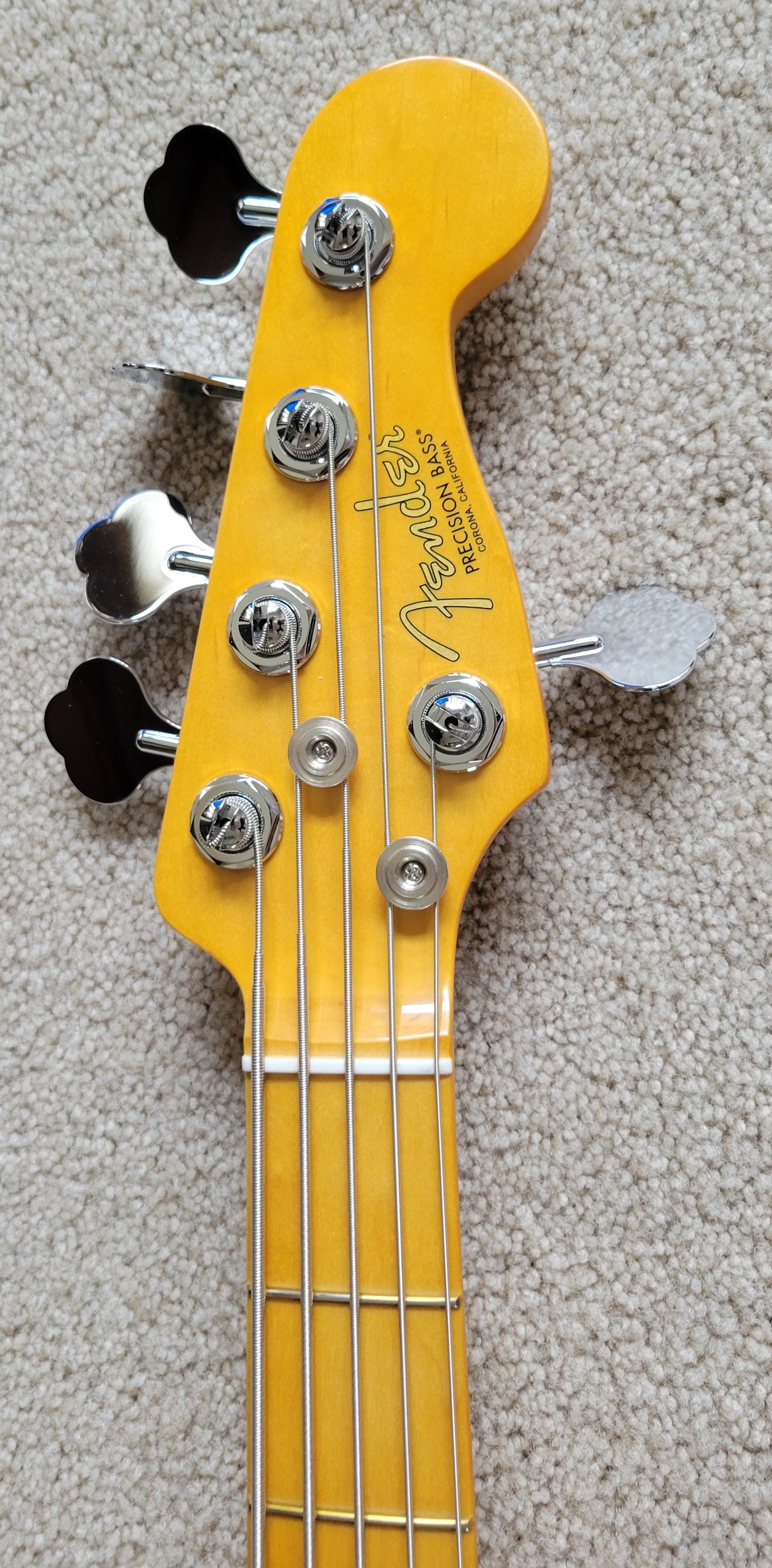 Fender American Professional II Precision Bass V, Dark Night, Deluxe Molded Case