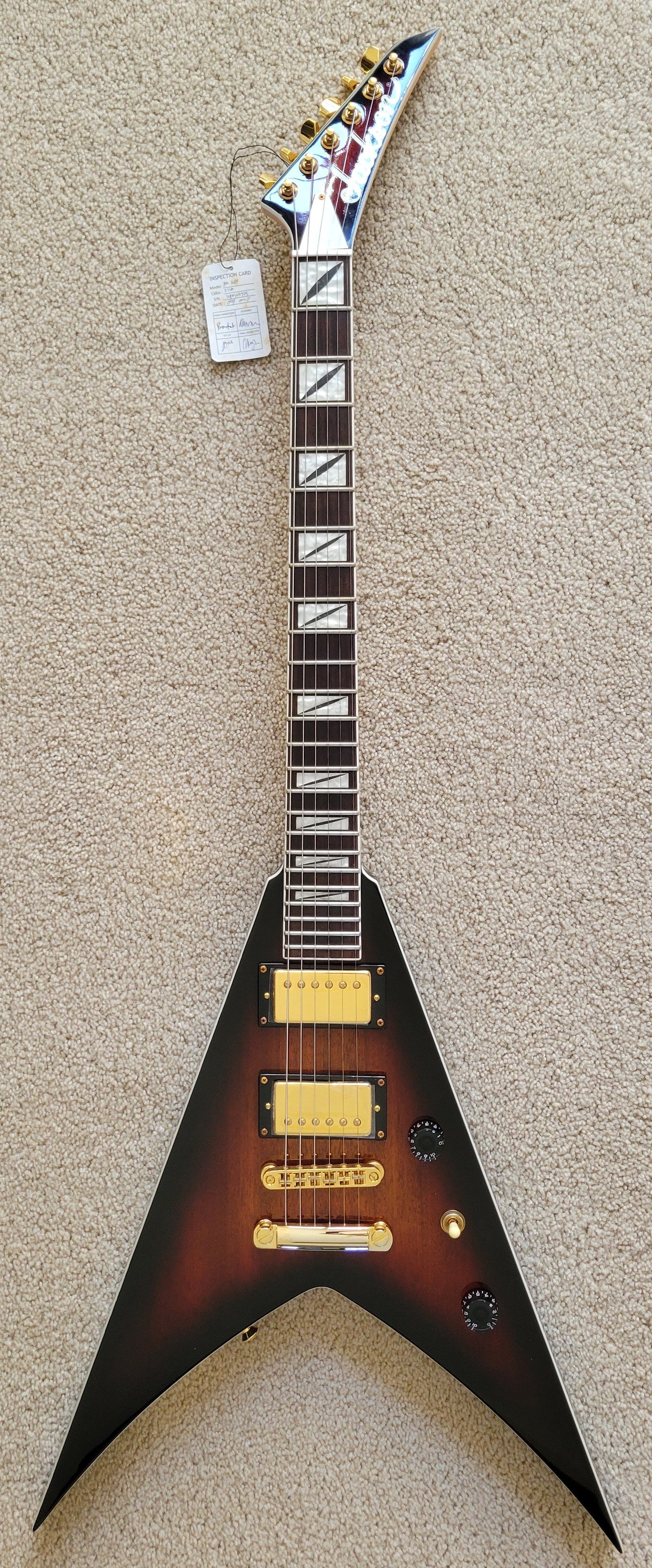 Jackson Pro Series King V KVT Electric Guitar, 3 Tone Sunburst, New Gig Bag