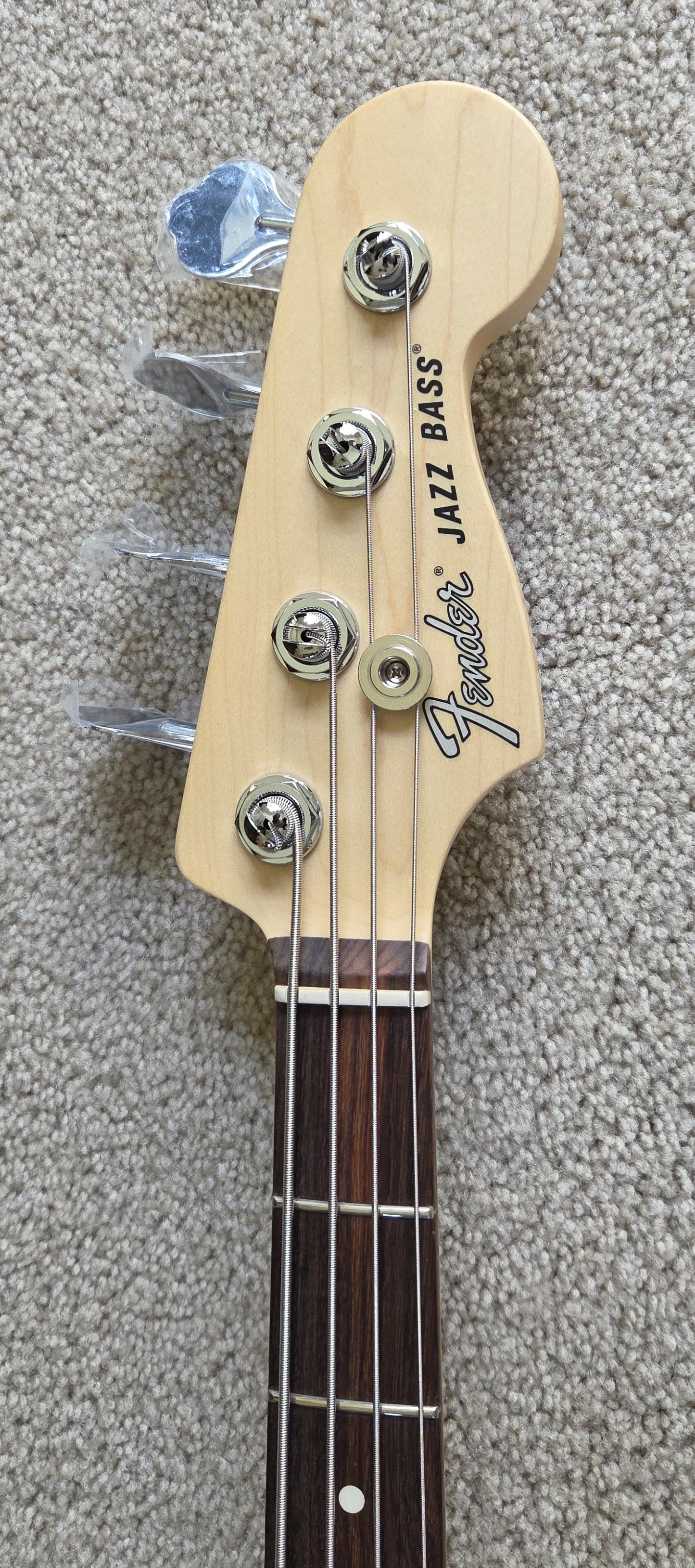 Fender American Performer Jazz Bass Guitar, 3-Color Sunburst, New Gig Bag