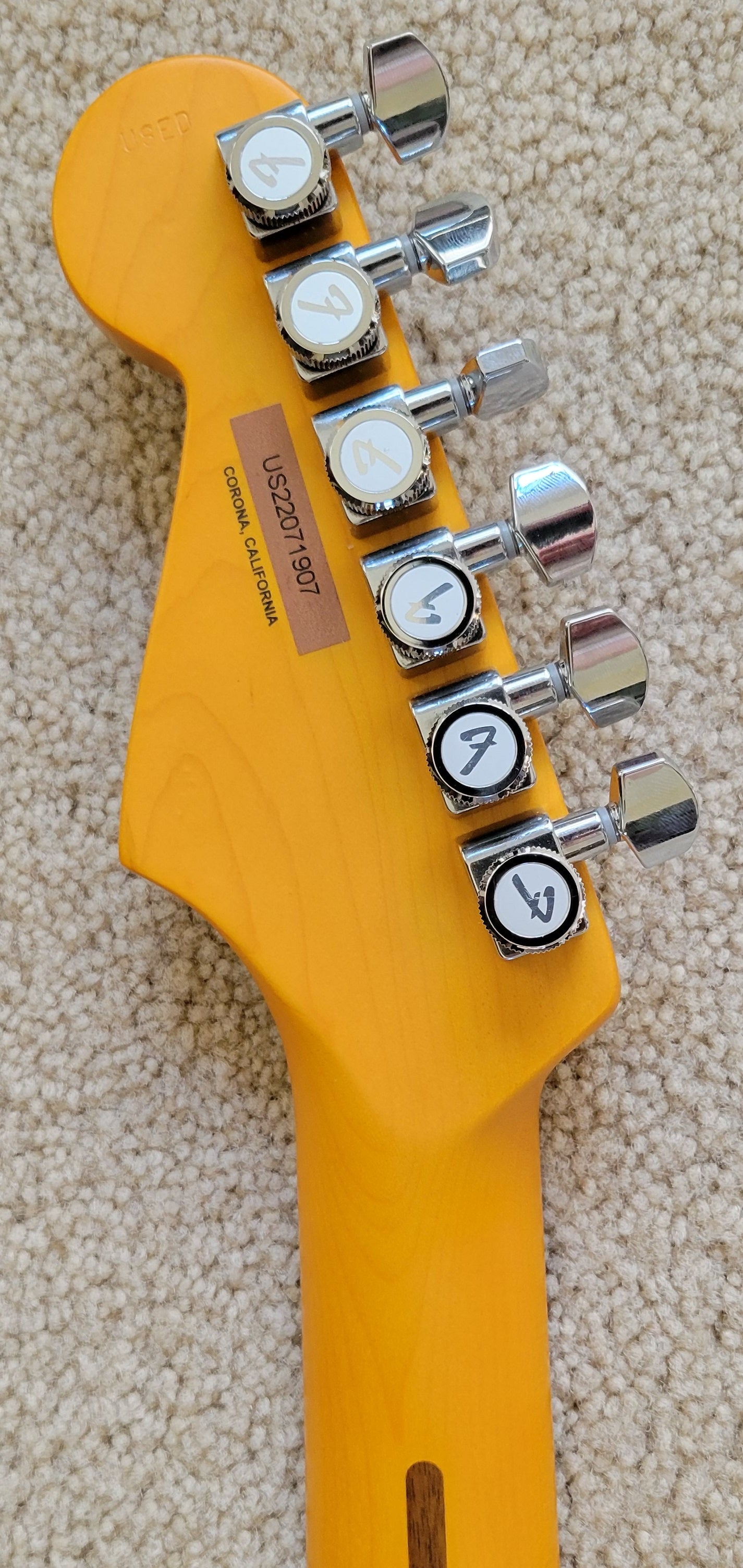Fender American Ultra Stratocaster HSS Electric Guitar, Arctic Pearl, Premium Molded HSC