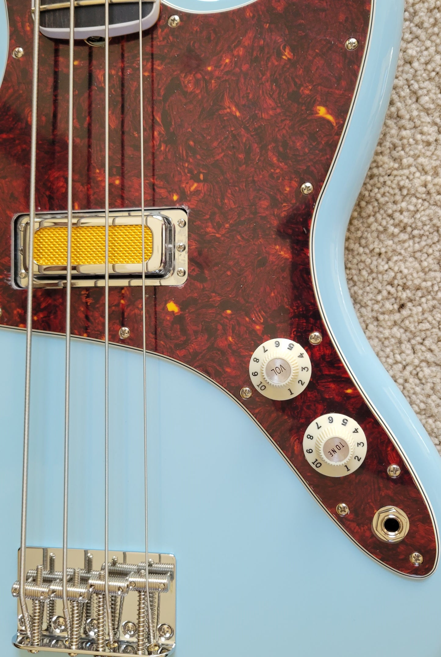 Fender Gold Foil Jazz Bass Electric Guitar, Sonic Blue, New Gig Bag
