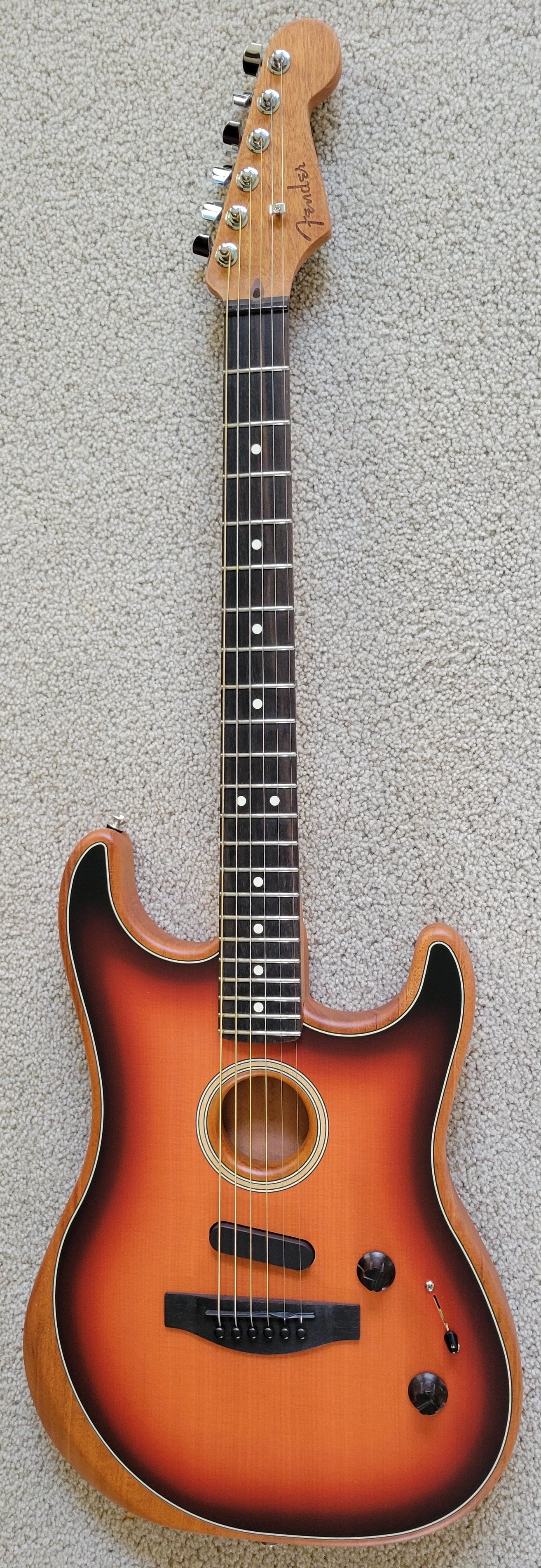 Fender American Acoustasonic Stratocaster Guitar, 3-Color Sunburst, New Fender Gig Bag