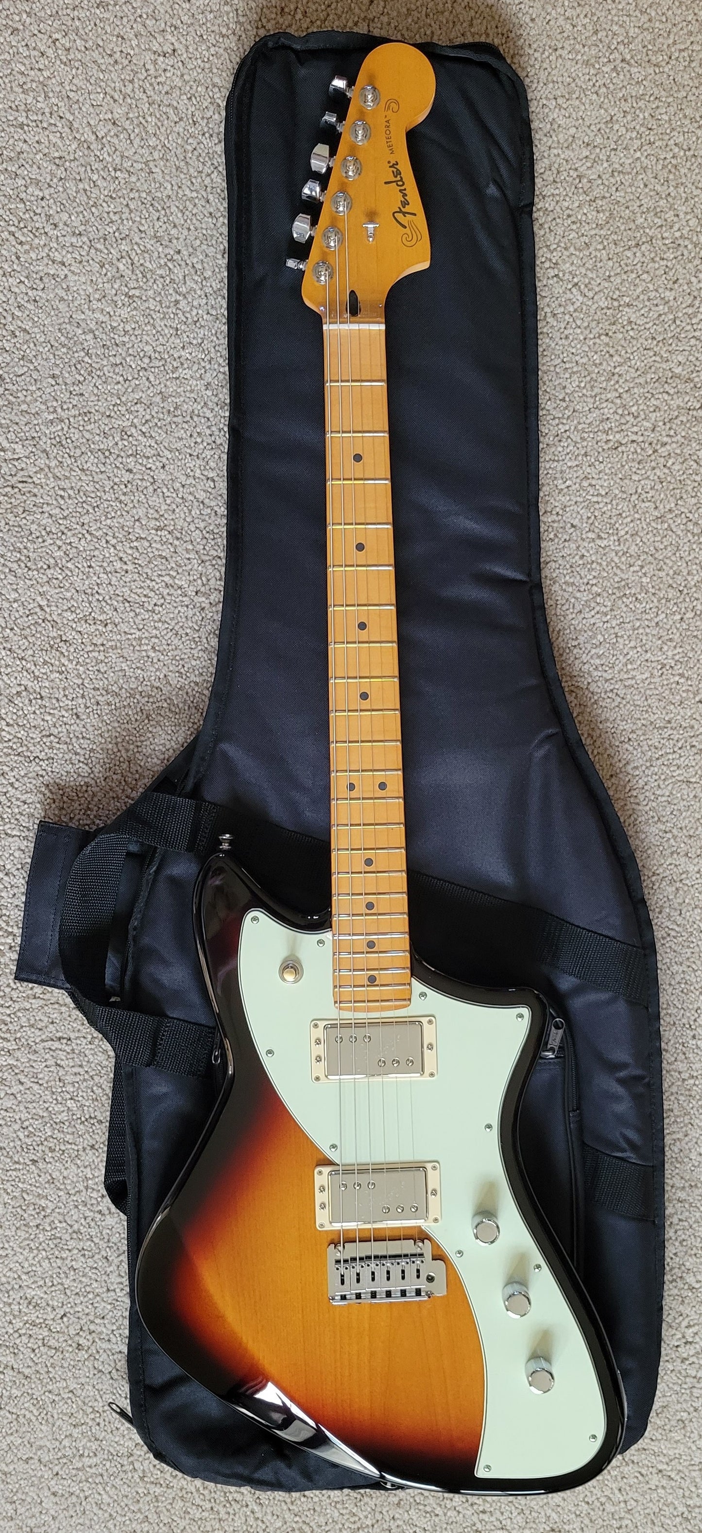 Fender Player Plus Meteora HH Electric Guitar, 3 Color Sunburst, New Gig Bag