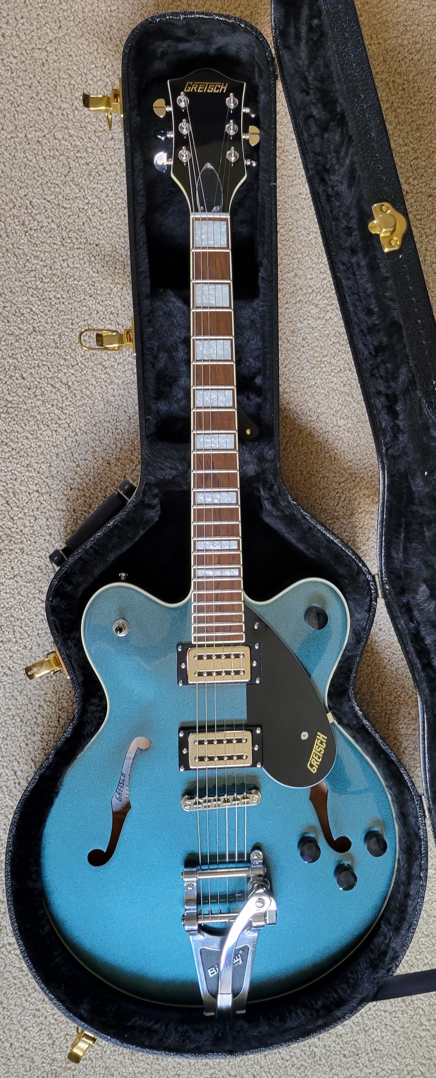 Gretsch G2622T Streamliner Center Block Double Cut Bigsby Electric Guitar, New Hard Shell Case