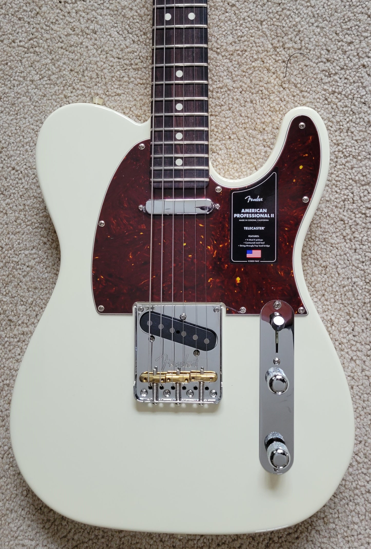 Fender American Professional II Telecaster Electric Guitar, Olympic White - Deluxe Molded Case