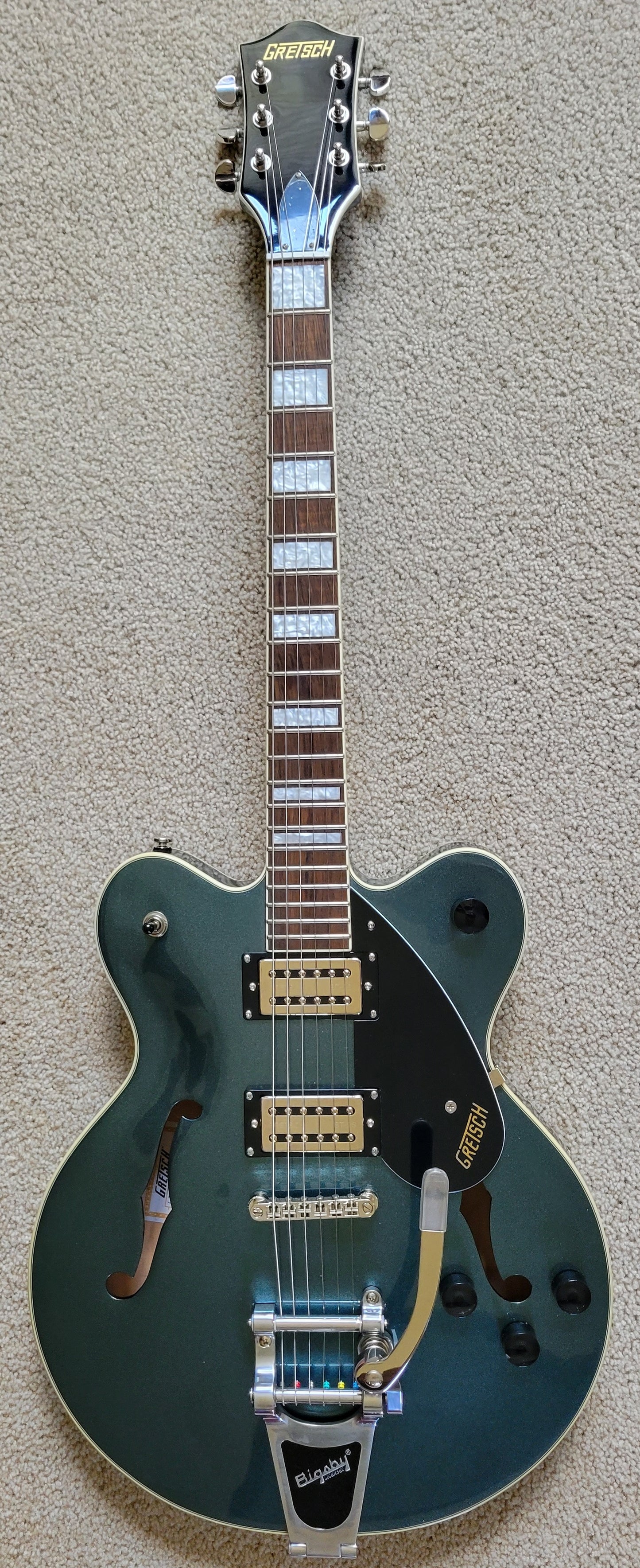 Gretsch G2622T Streamliner Center Block Double Cut Bigsby Electric Guitar, New Hard Shell Case