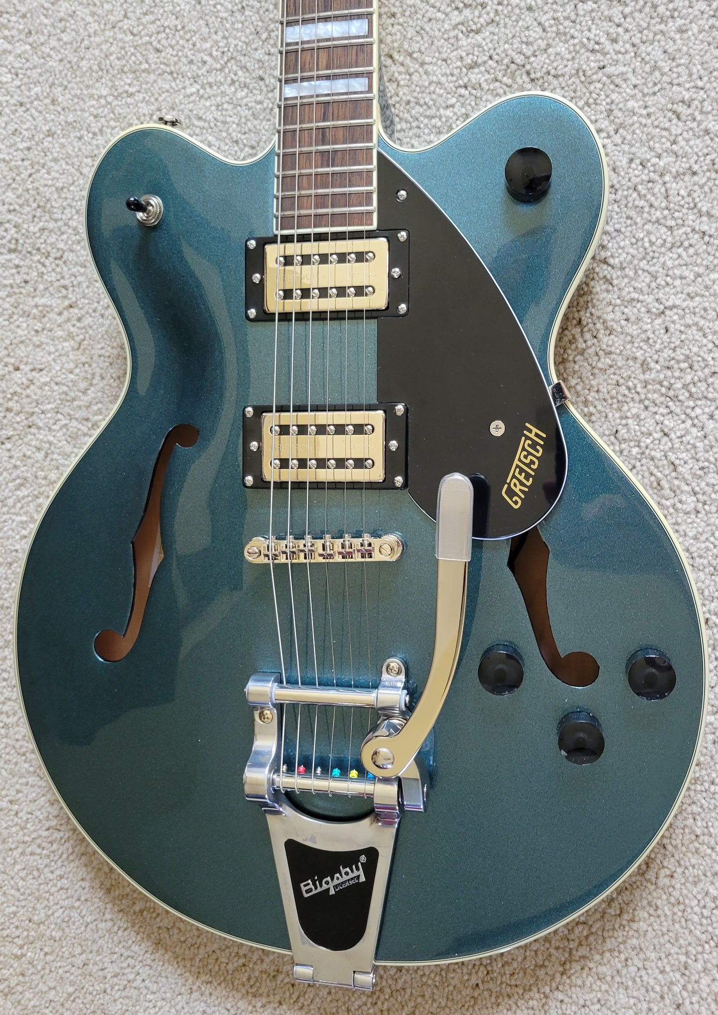 Gretsch G2622T Streamliner Center Block Double Cut Bigsby Electric Guitar, New Hard Shell Case