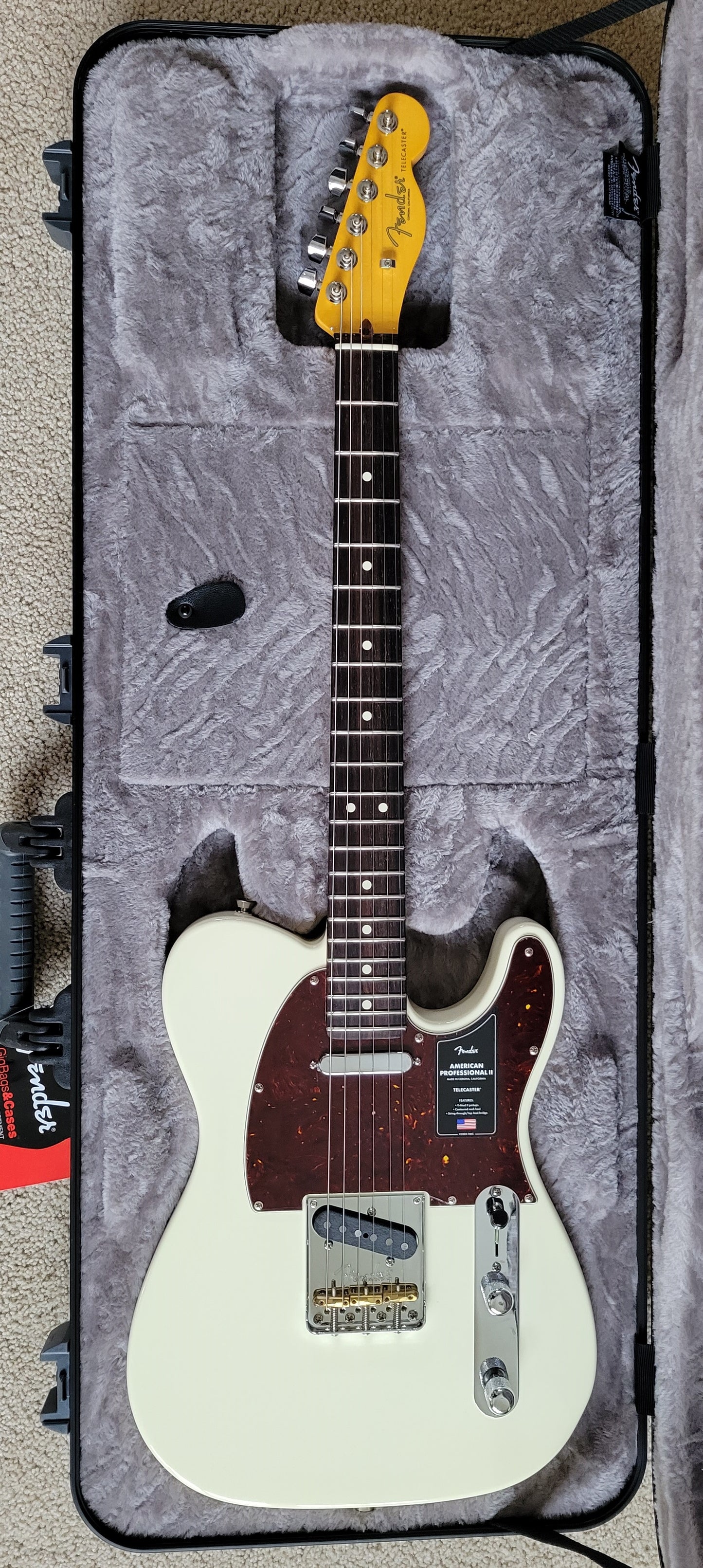 Fender American Professional II Telecaster Electric Guitar, Olympic White - Deluxe Molded Case