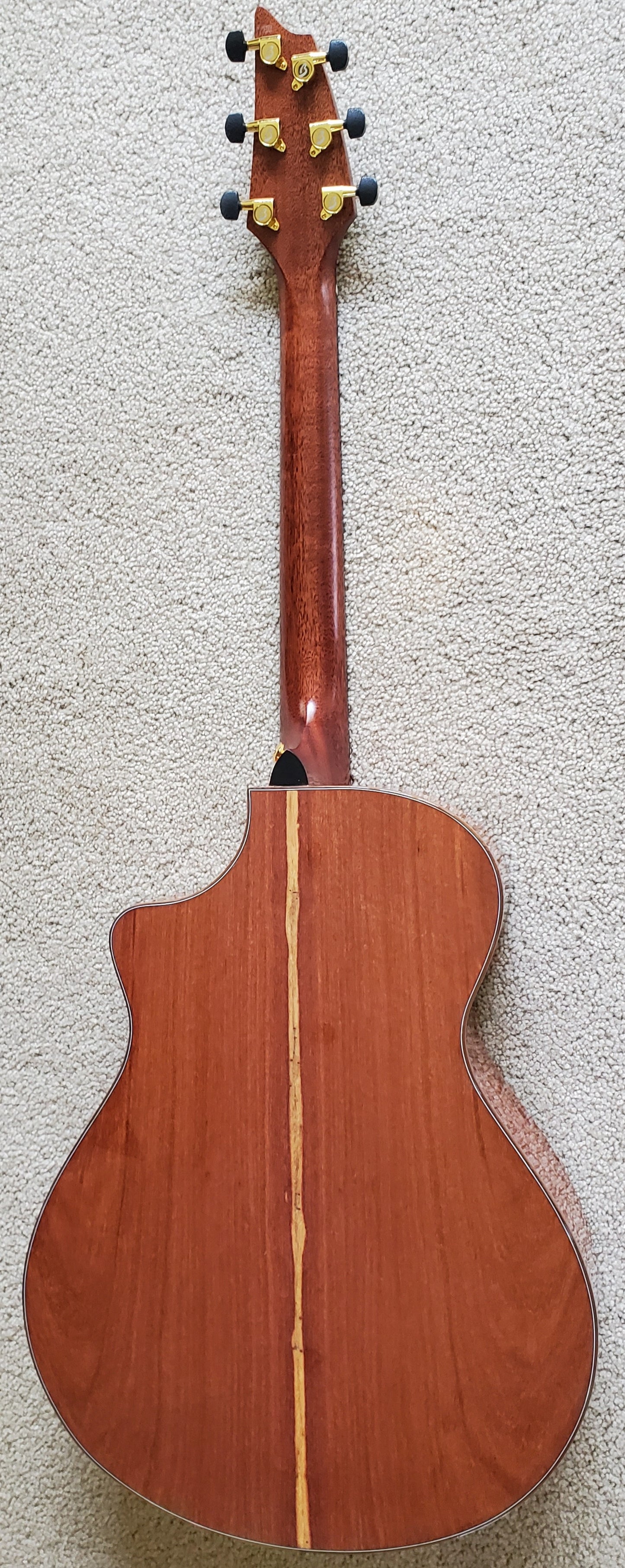 Breedlove Organic Collection Artista Concert Copper CE Acoustic Electric Guitar, Deluxe Gig Bag