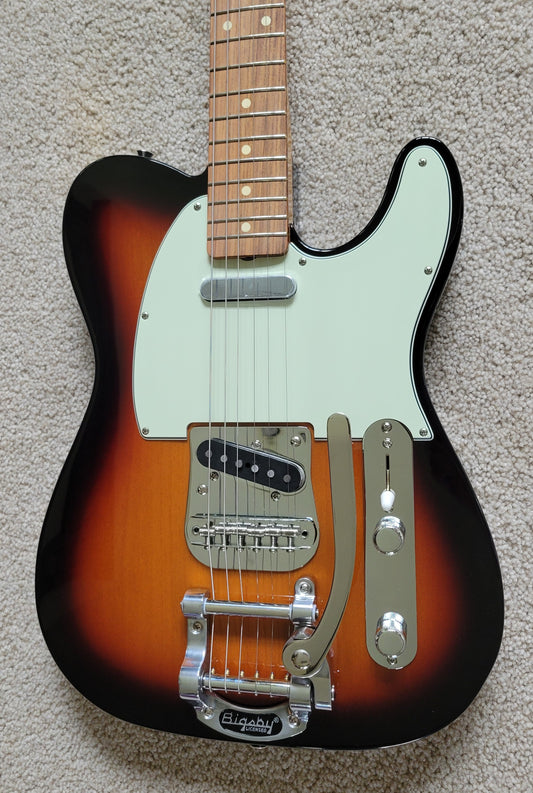 Fender Vintera '60s Telecaster Bigsby Electric Guitar, 3 Color Sunburst, Fender Gig Bag