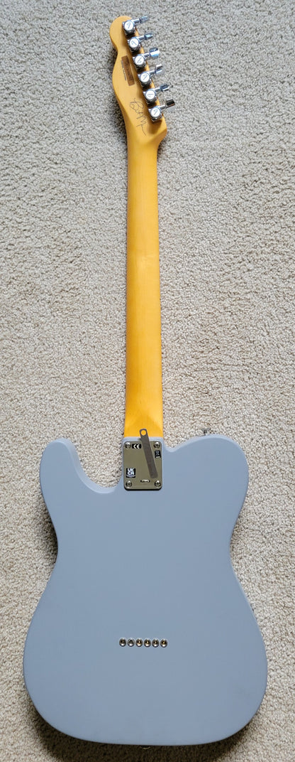 Fender Brent Mason Telecaster Electric Guitar, Primer Gray Satin, G&G Hard Shell Case