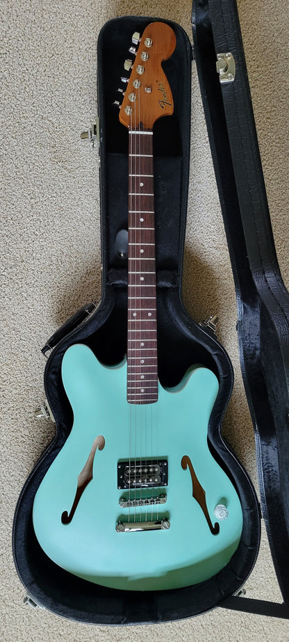 Fender Tom DeLonge Starcaster Electric Guitar, Surf Green, Hard Shell Case