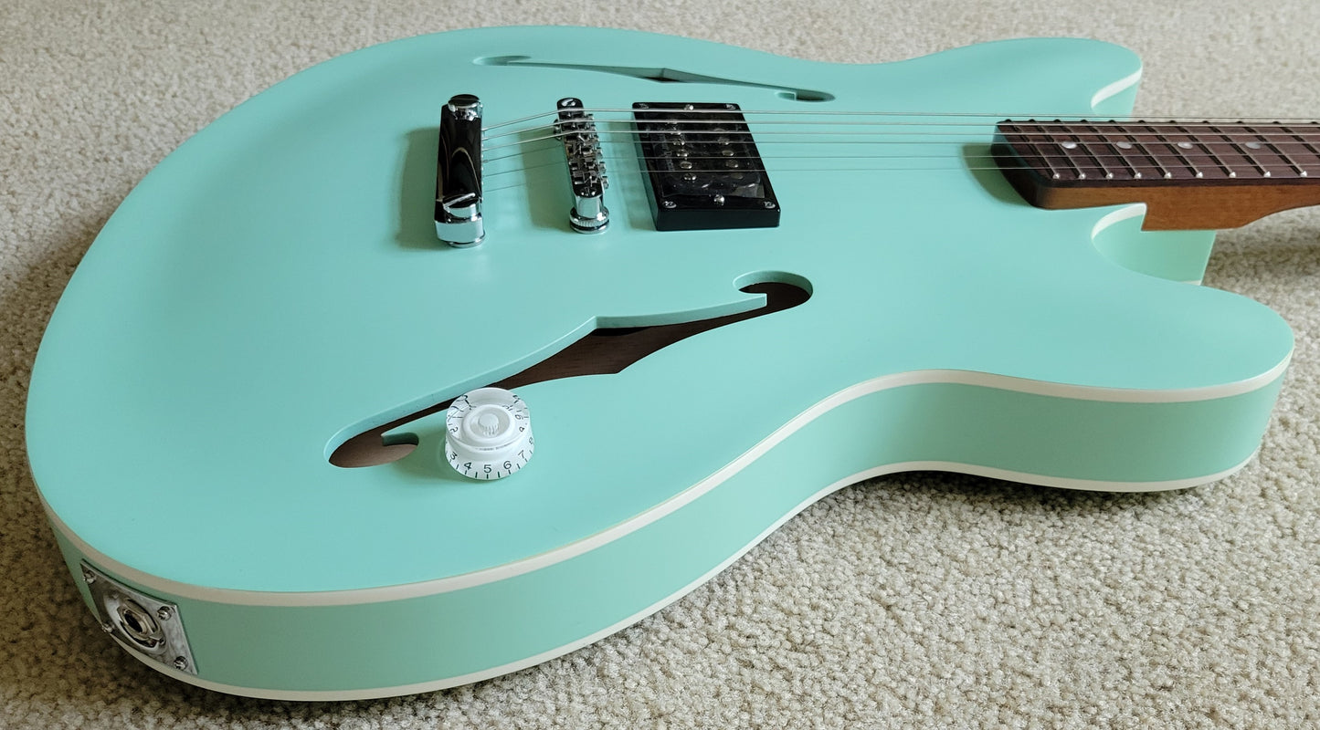 Fender Tom DeLonge Starcaster Electric Guitar, Surf Green, Hard Shell Case