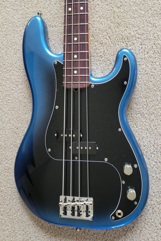 Fender American Professional II Precision Bass Guitar, Dark Night, Deluxe Molded Hardshell Case