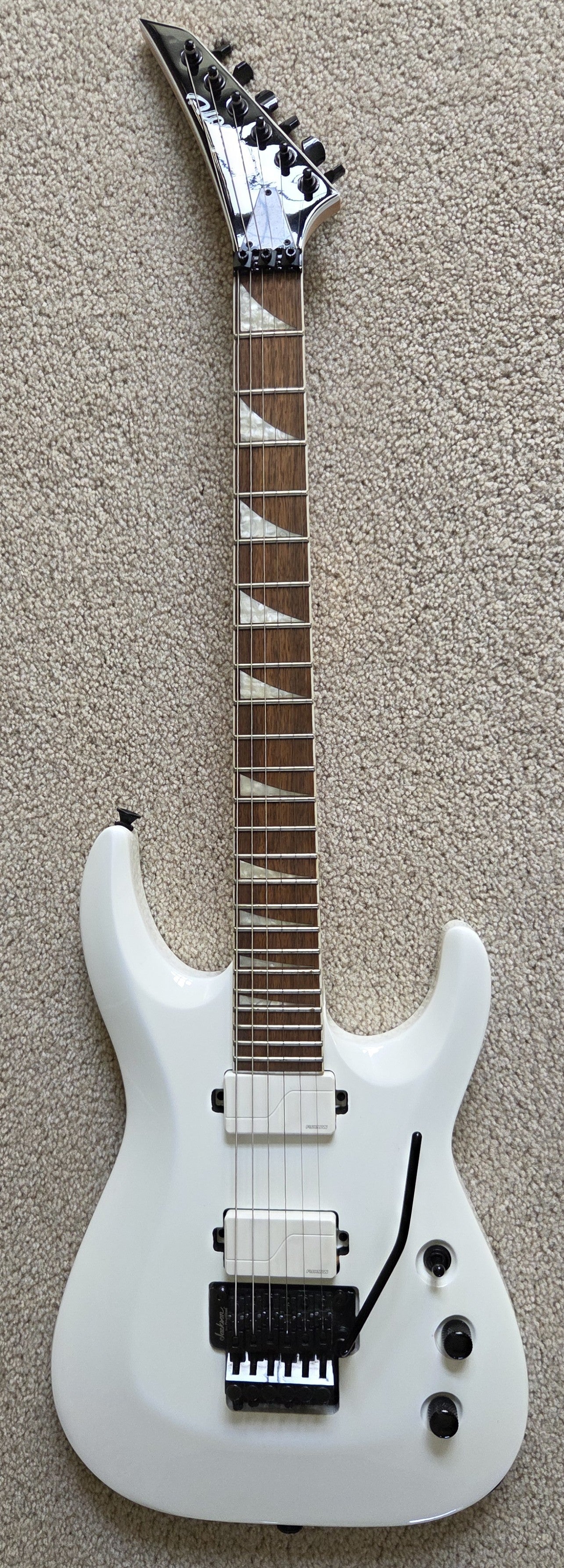 Jackson X Series DKA-R EX Dinky Archtop Extreme Electric Guitar, Snow White