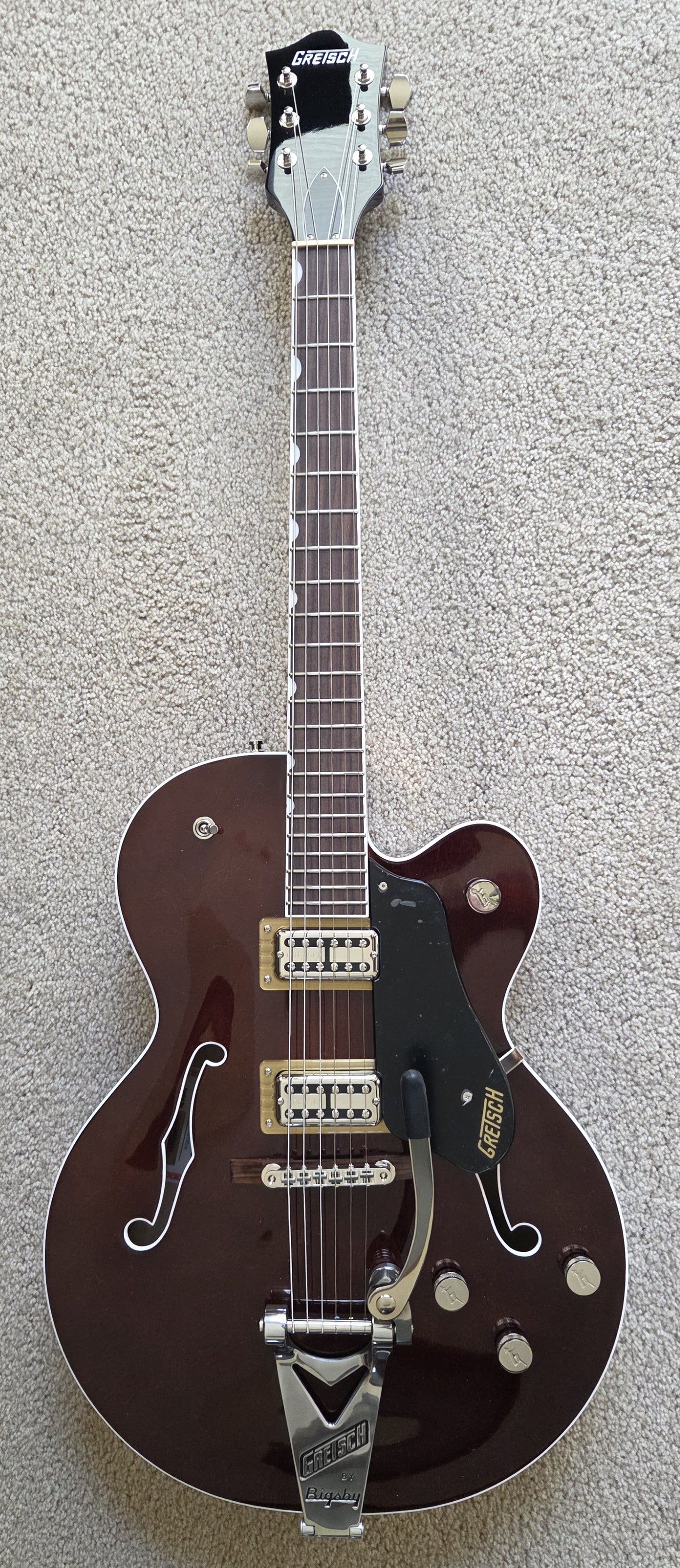 Gretsch Professional Tennessean Hollow Body Electric Guitar, Walnut Stain, Bigsby, Hard Shell Case
