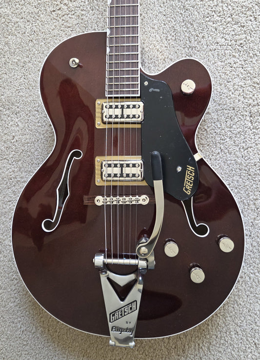 Gretsch Professional Tennessean Hollow Body Electric Guitar, Walnut Stain, Bigsby, Hard Shell Case