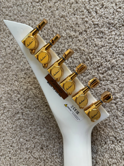 Jackson MJ Series Rhoads RR24MG Electric Guitar, White w/Black Pinstripes, Form Core Case