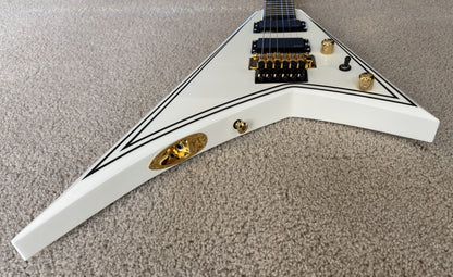 Jackson MJ Series Rhoads RR24MG Electric Guitar, White w/Black Pinstripes, Form Core Case