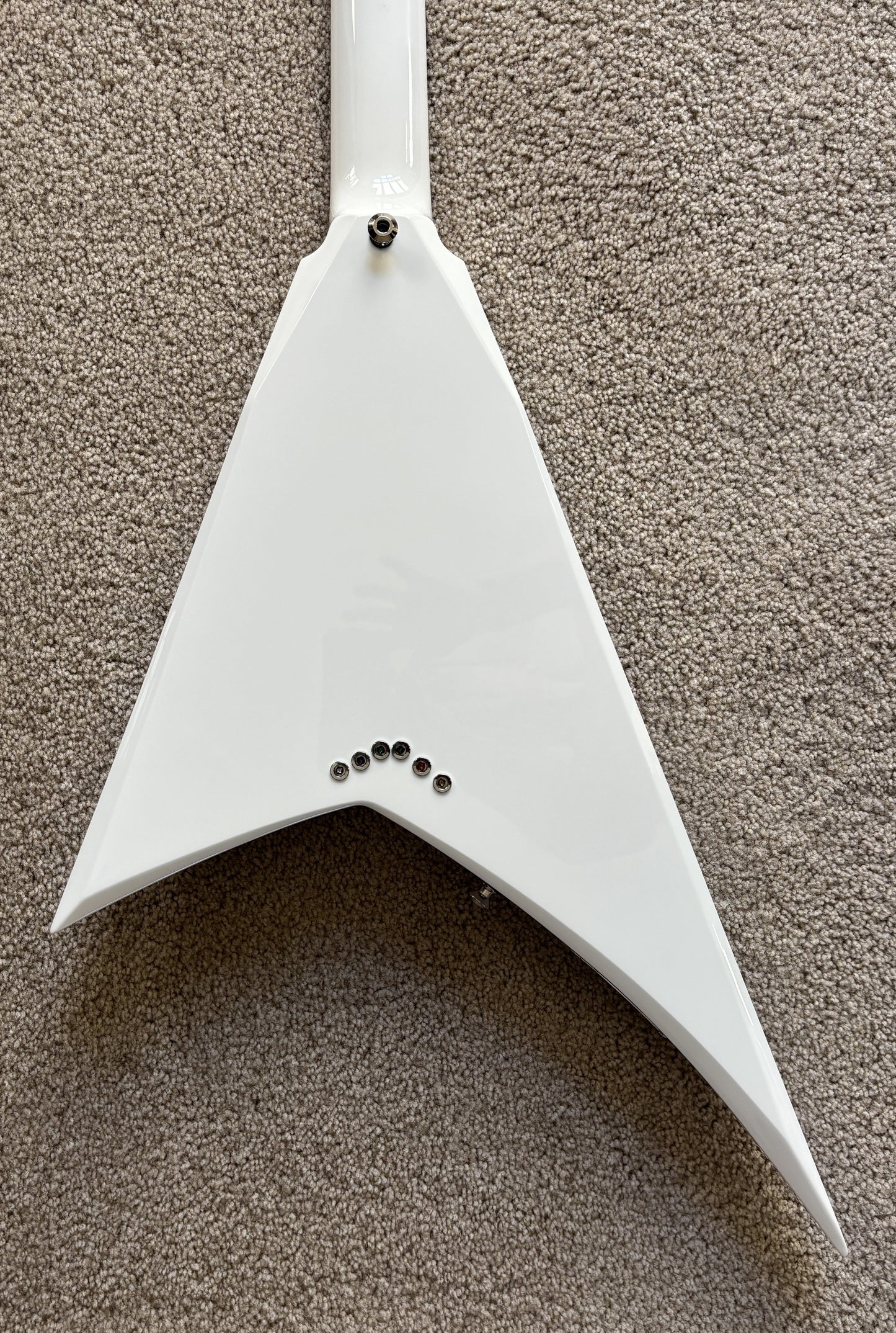 Jackson MJ Series Rhoads RRT Electric Guitar, White, Jackson Foam Core Case
