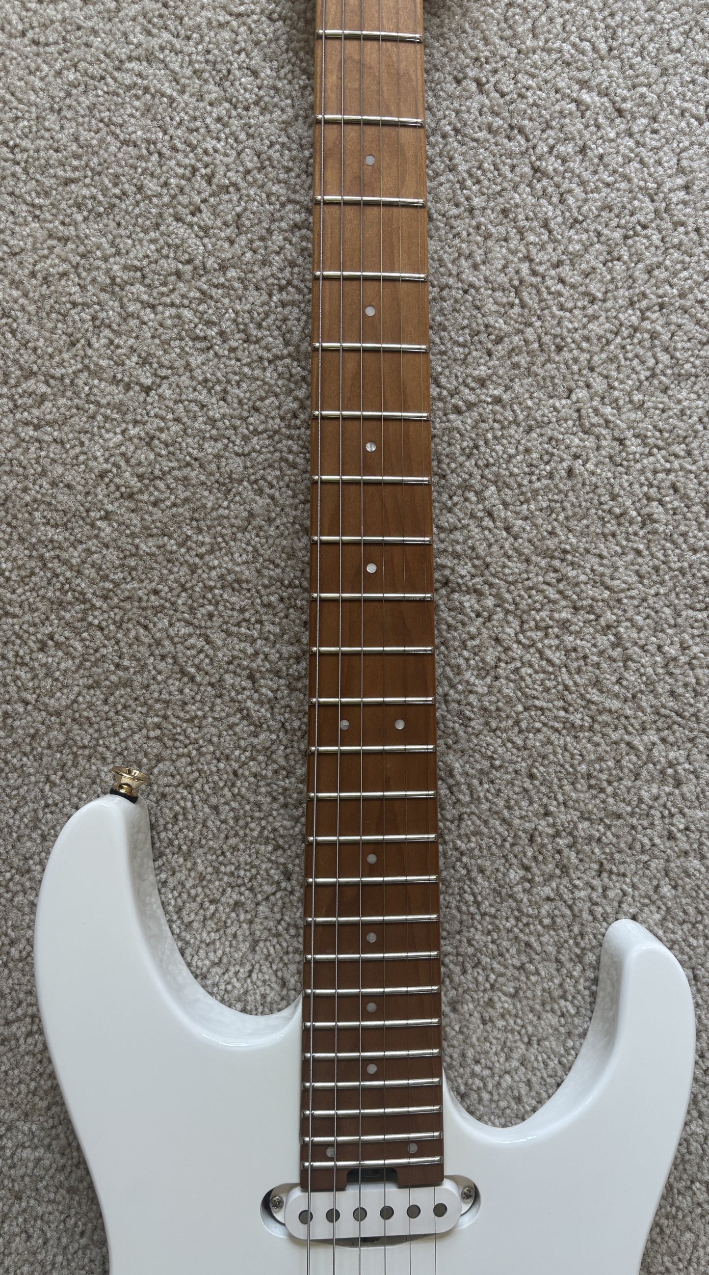 Charvel Pro-Mod DK24 HSS 2PT CM Electric Guitar, Snow White