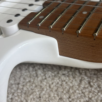 Charvel Pro-Mod DK24 HSS 2PT CM Electric Guitar, Snow White