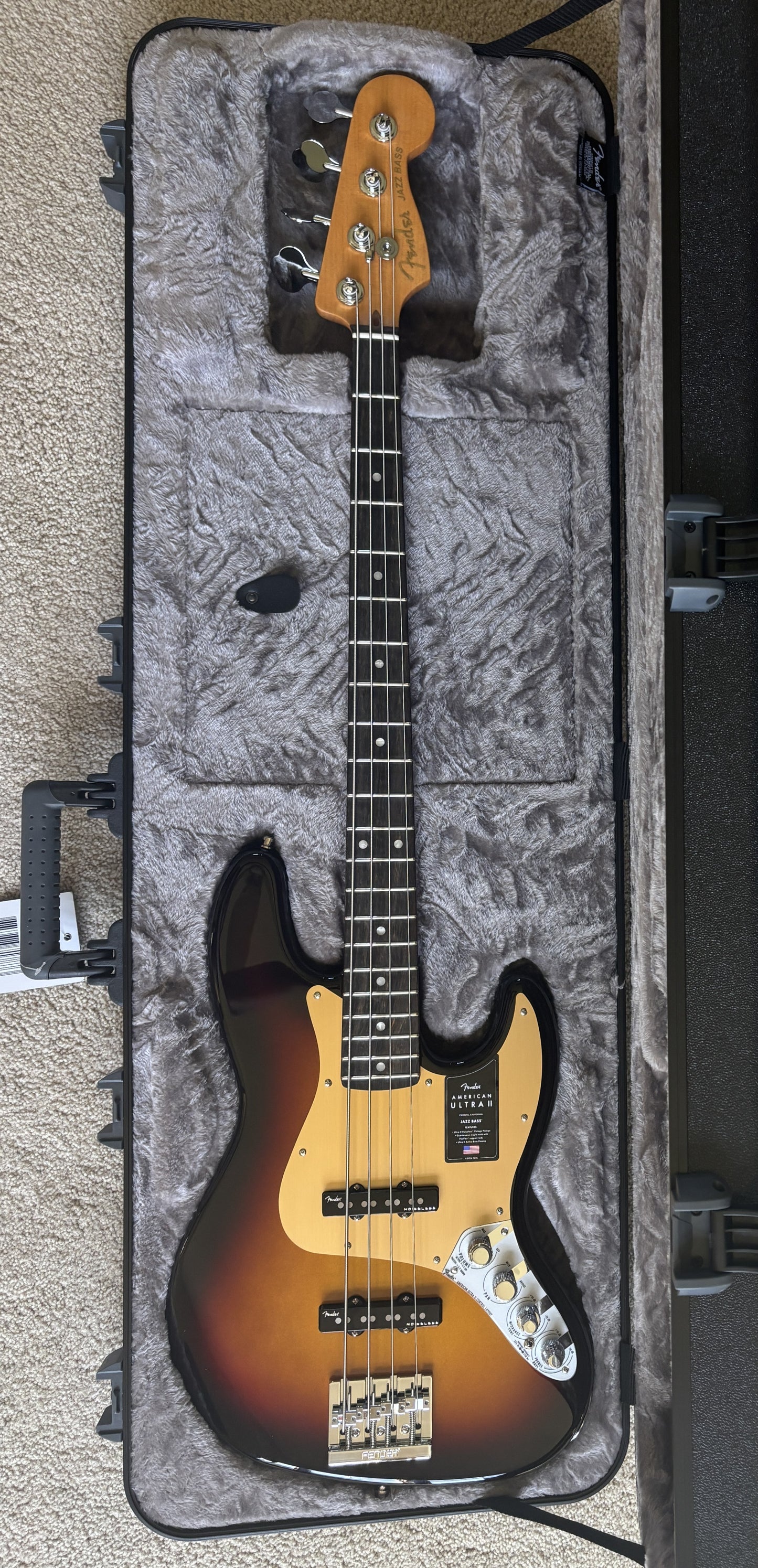 Fender American Ultra II Jazz Bass Guitar, Ultraburst, Deluxe Molded Case