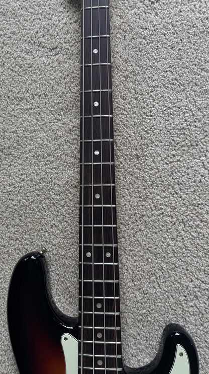 Fender American Ultra Precision Bass Guitar, Ultraburst, Premium Molded Hardshell Case