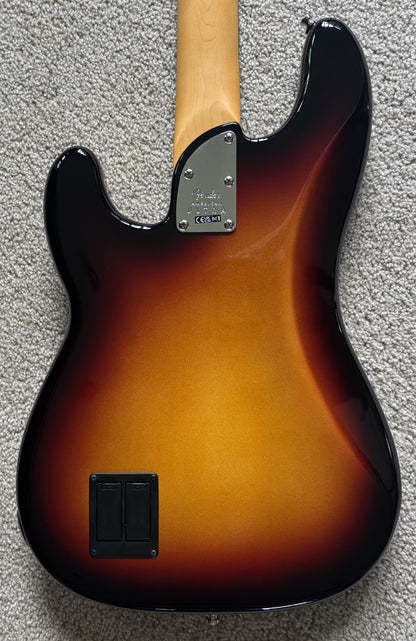 Fender American Ultra Precision Bass Guitar, Ultraburst, Premium Molded Hardshell Case