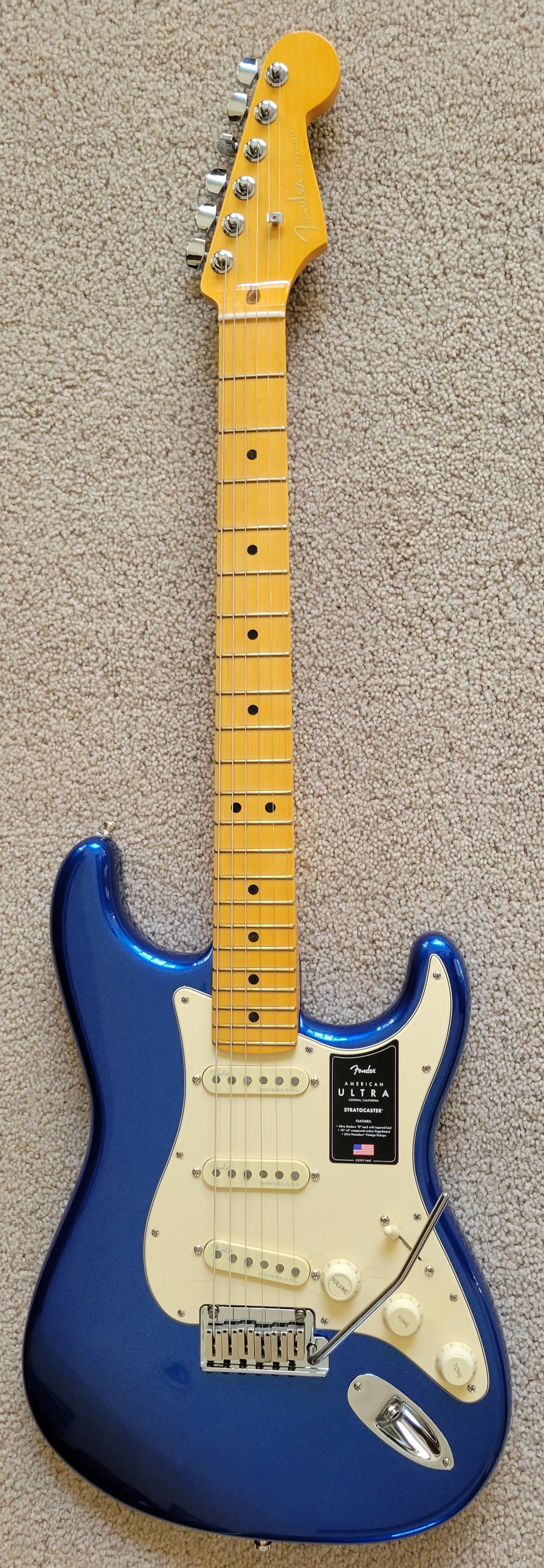 Fender American Ultra Stratocaster Electric Guitar, Cobra Blue, Elite Molded Case