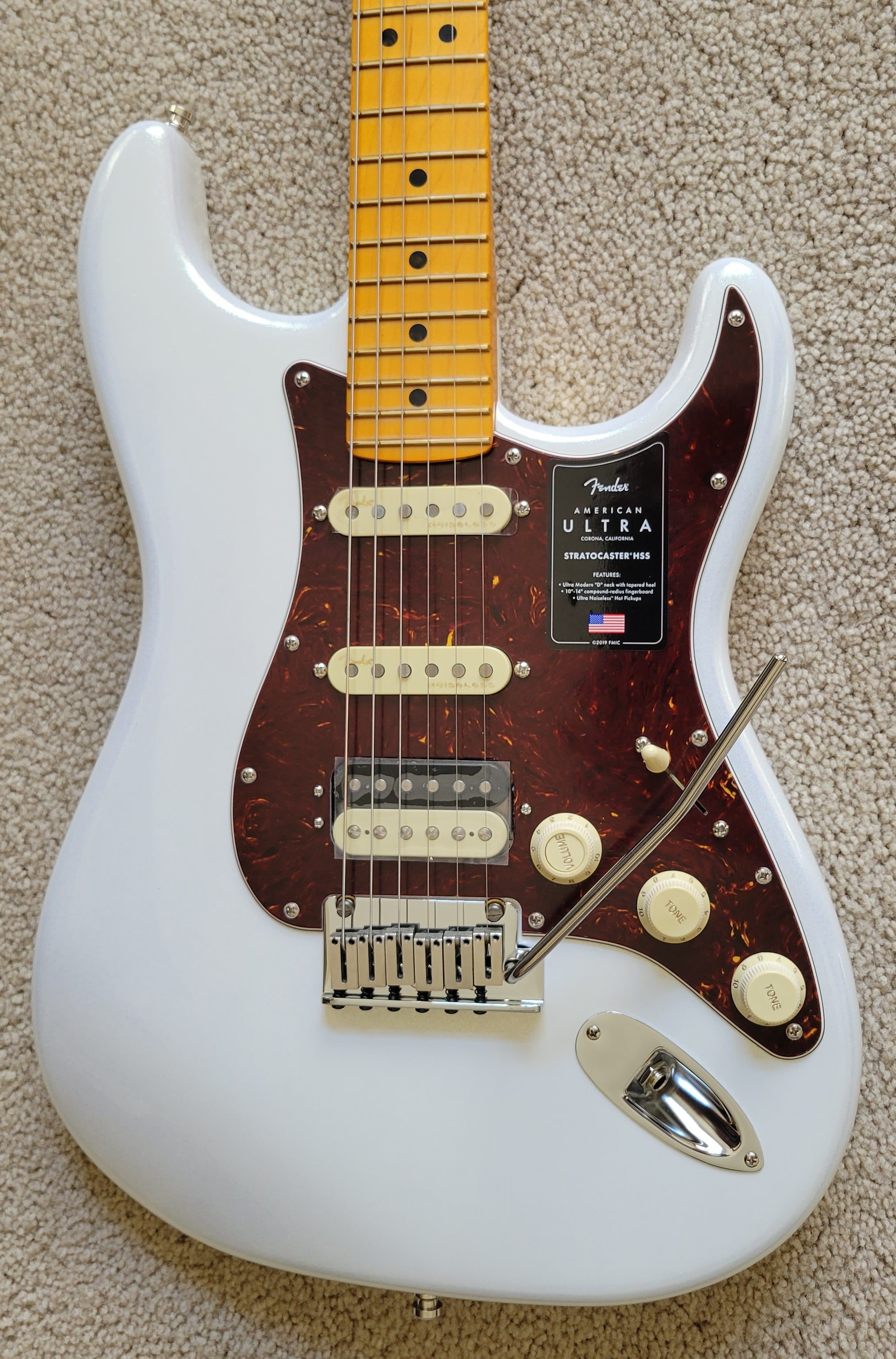 Fender American Ultra Stratocaster HSS Electric Guitar, Arctic Pearl ...