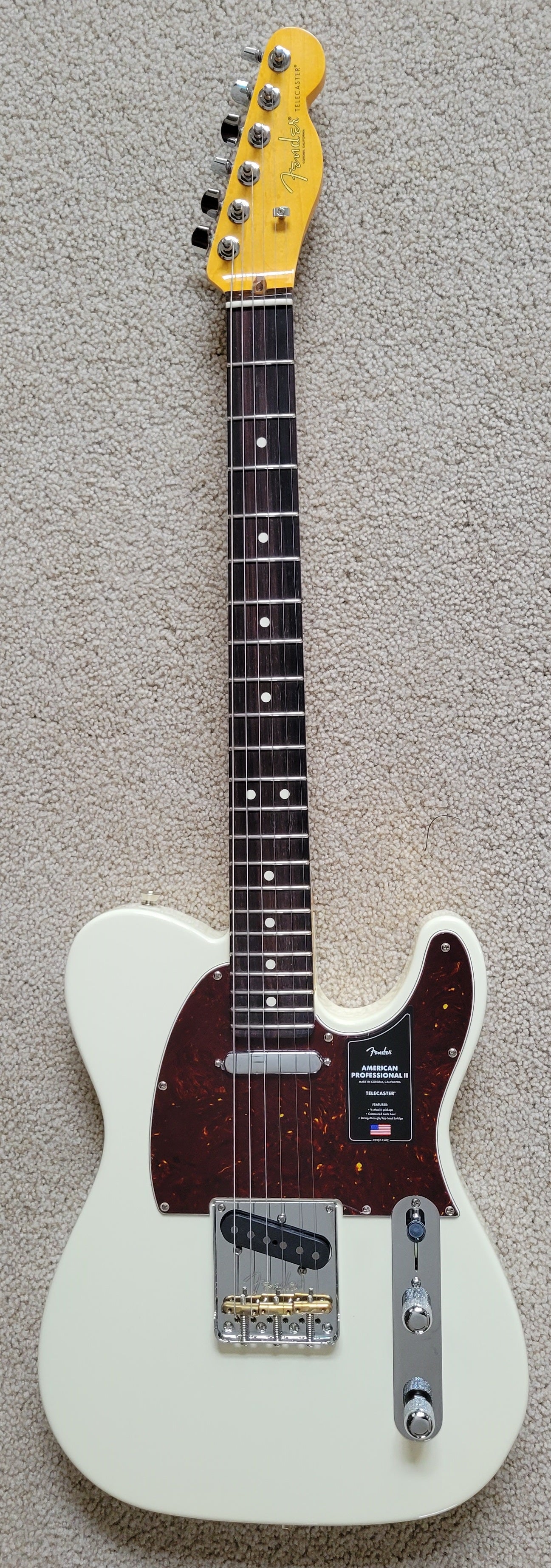 Fender American Professional II Telecaster Electric Guitar, Olympic White - Deluxe Molded Case