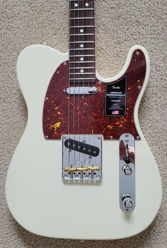 Fender American Professional II Telecaster Electric Guitar, Olympic White, Deluxe Molded Case